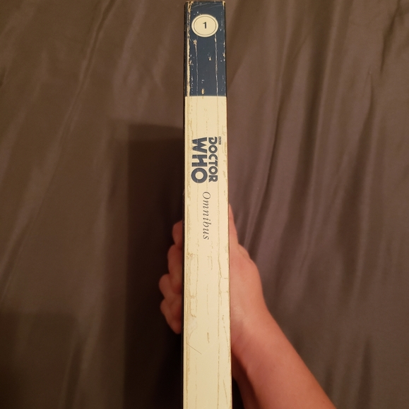 Doctor Who Vol. 1 Omnibus Comic Book - Picture 2 of 3